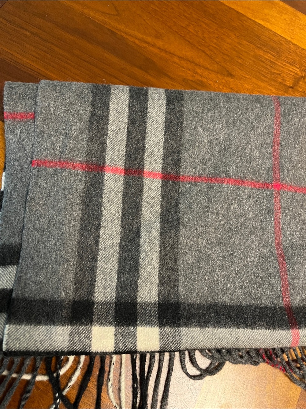 Burberry cashmere grey scarf, has some small holes - Picture 10 of 13